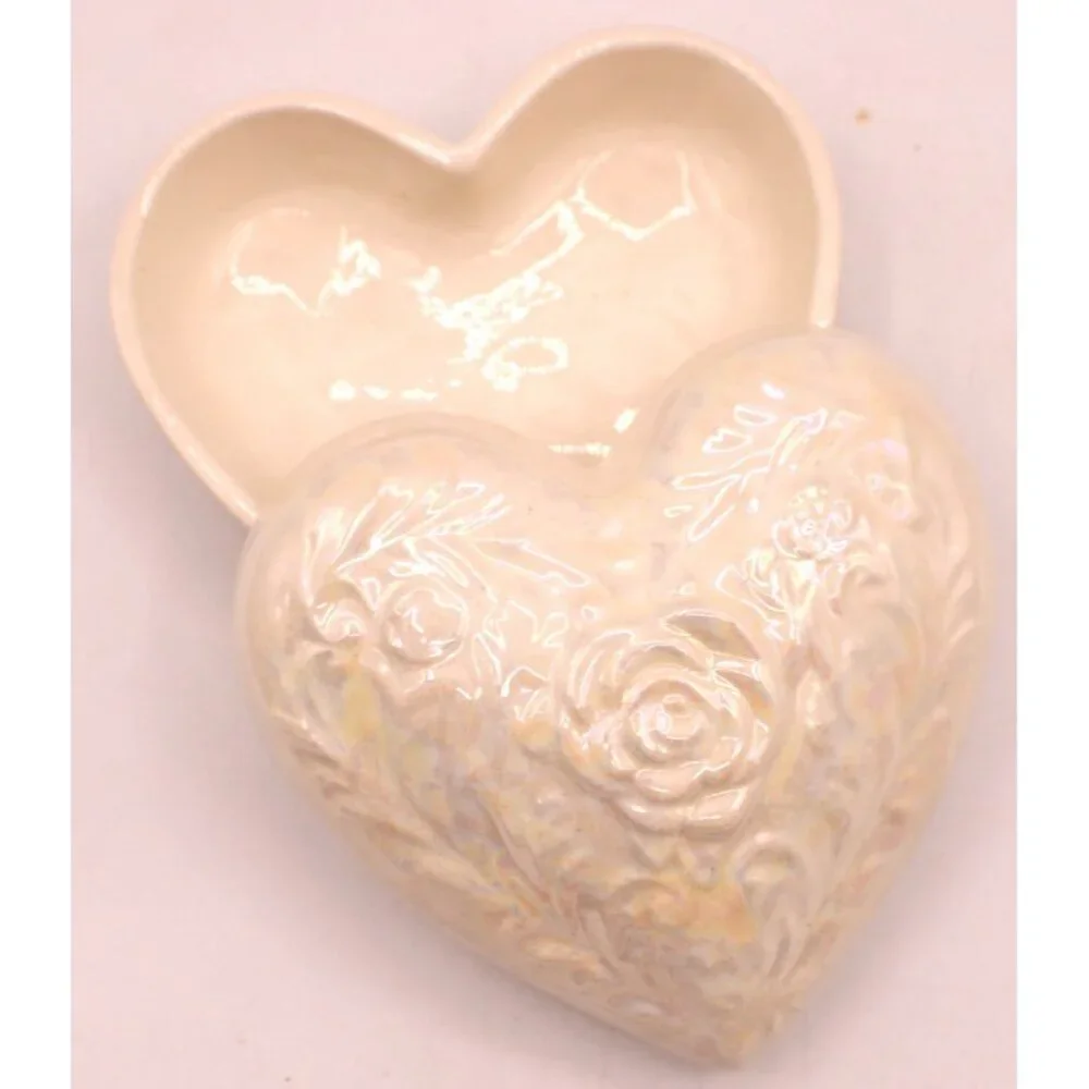 Opalescent Iridescent Ceramic Heart Trinket Box Embossed Rose Lid Vintage 1983